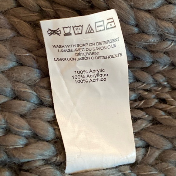 Roxy Rally Time reversible striped beanie, charcoal and white stripe, NWT - Picture 6 of 10